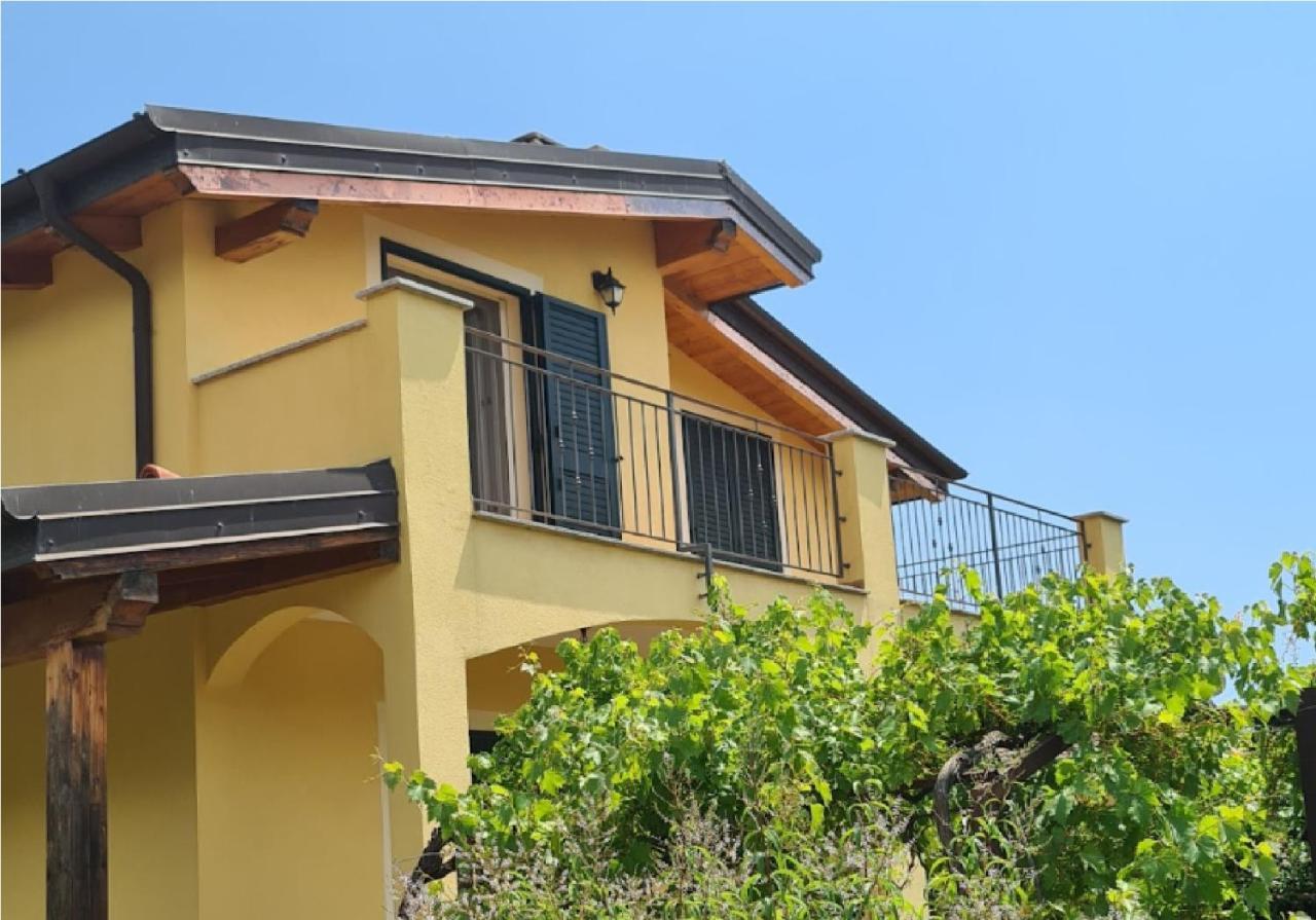 La Terrazza Sui Limoni: Nature Retreat with Beach and Adventure Access Cisano sul Neva Exterior photo